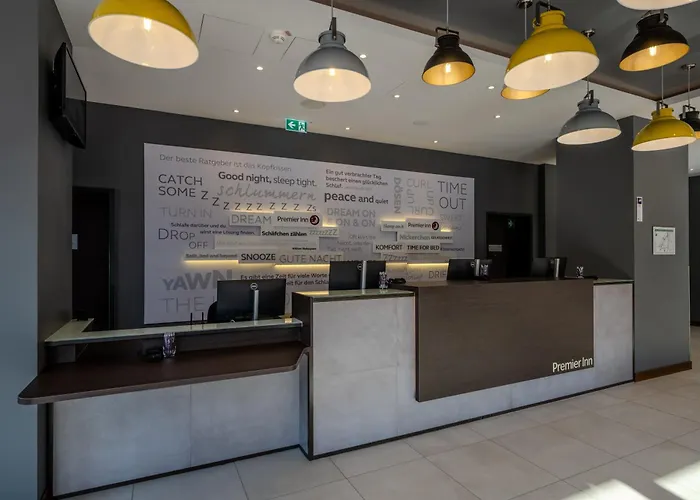 Premier Centre Hotel *