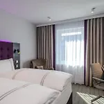 Premier Centre * הנובר