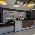 Premier Centre מלון *