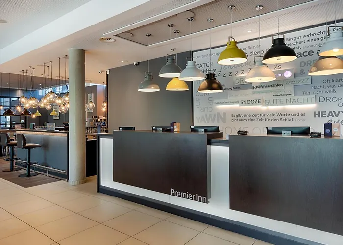 Premier Centre מלון *