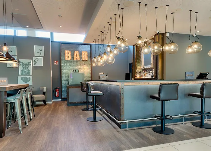 Premier Centre מלון *