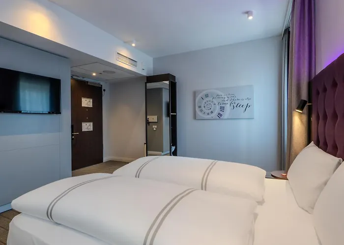Premier Centre Hotel Hanower