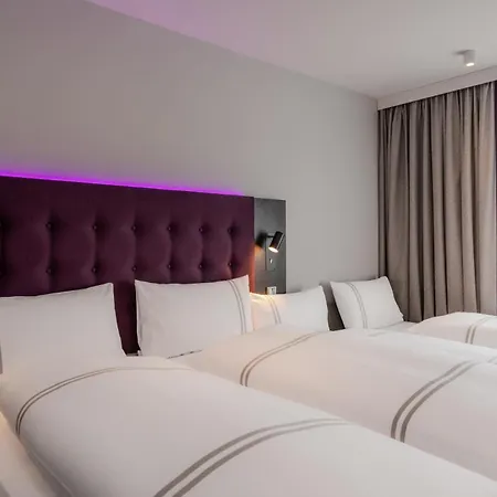Premier Centre Hotel