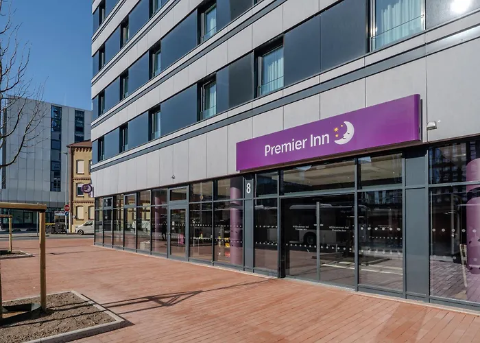Premier Centre *